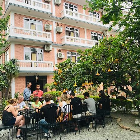 Cloud 9 Garden Hotel Катманду Екстериор снимка