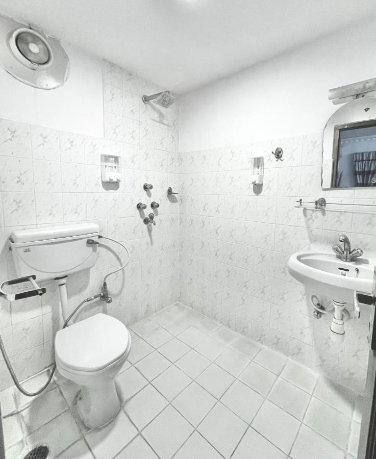 Cloud 9 Garden Hotel Катманду Екстериор снимка