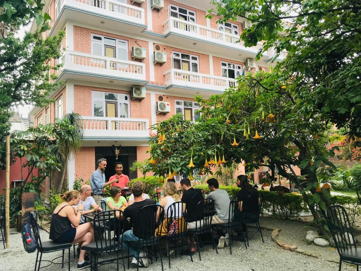 Cloud 9 Garden Hotel Катманду Екстериор снимка