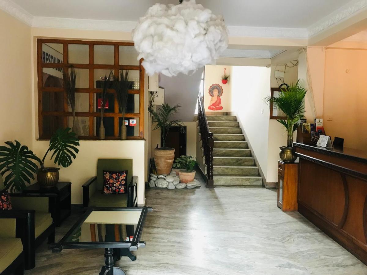 Cloud 9 Garden Hotel Катманду Екстериор снимка