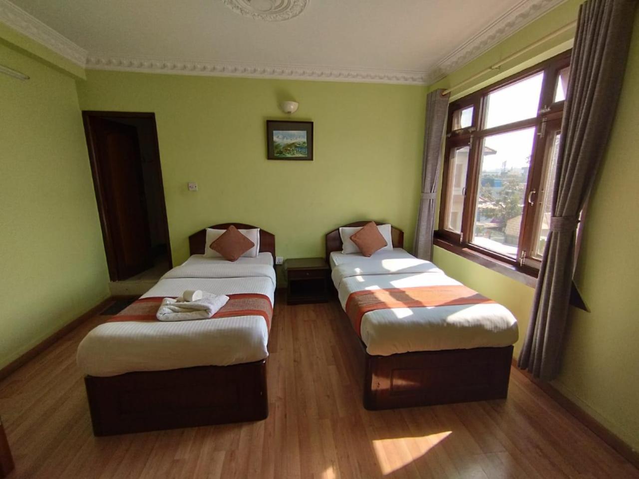 Cloud 9 Garden Hotel Катманду Екстериор снимка