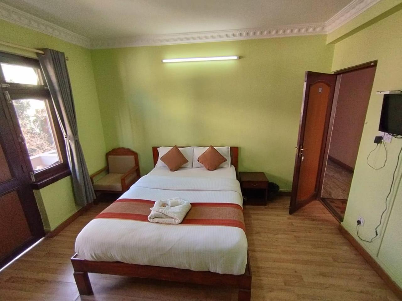 Cloud 9 Garden Hotel Катманду Екстериор снимка