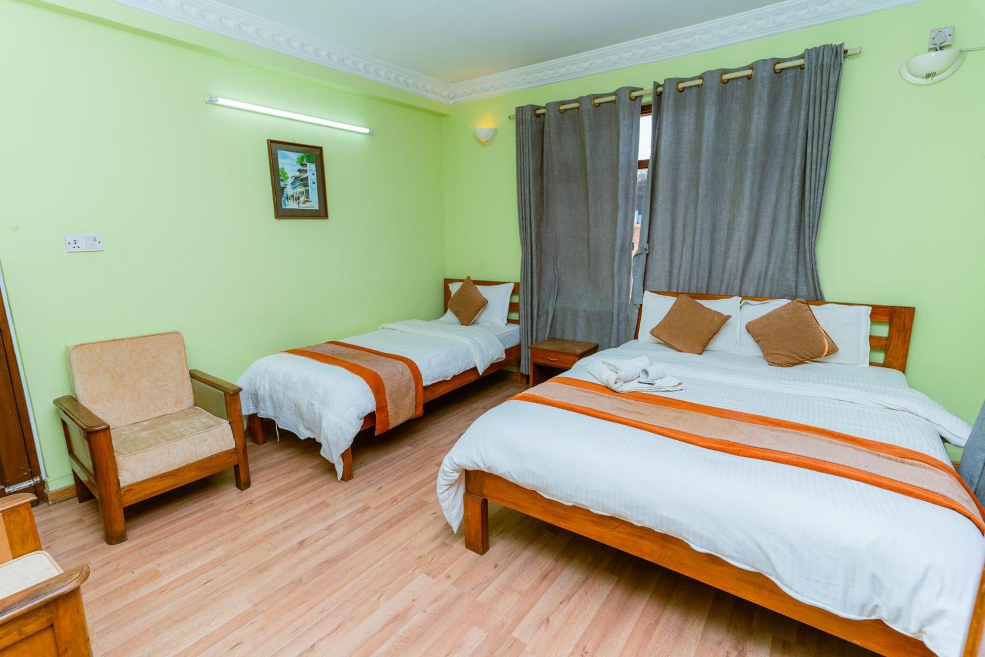 Cloud 9 Garden Hotel Катманду Екстериор снимка