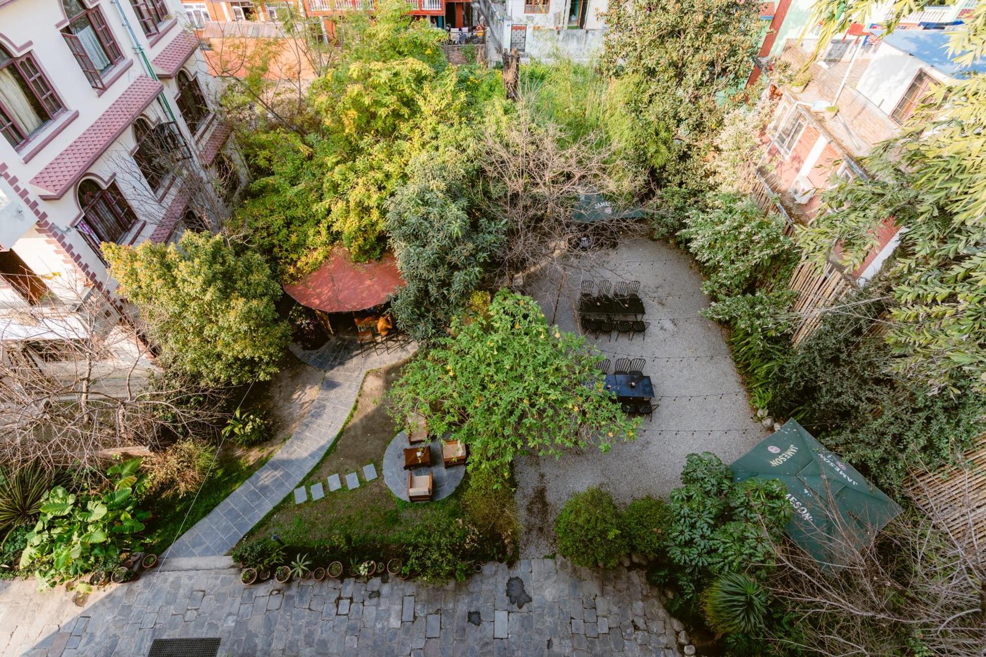 Cloud 9 Garden Hotel Катманду Екстериор снимка